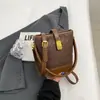 Bolsa de balde texturizada de alta qualidade, uma bolsa de mão fashion para mulheres, com um design simples e elegante, perfeita para ir ao trabalho, fazer compras e para o uso diário; uma bolsa transversal versátil para mulheres