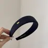 Diadema de Moda y Elegante Estilo Coreano con Ala Ancha y Acabado de Lujo, Diadema de Esponja Estilo Hong Kong para una Corona Alta, Accesorio para el Cabello Reductor de Edad para Niñas