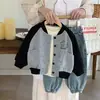 Chaqueta para niño para primavera y otoño 2026 nueva chaqueta de béisbol infantil de moda para niños, abrigo de primavera para bebé, top de primavera