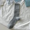 Calcetines finos estilo ballet Suxinaimin para mujer, estilo primavera y otoño con lazo de cinta, calcetines slouch hasta media pantorrilla grises de la serie Miu