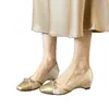 Zapatos Mary Jane de Camelia de Boca Baja en Piel Suave para Mujer, Nuevo Estilo Primavera 2026, Zapatos de una Sola Suela Suave con Lazo Inspirados en Chanel