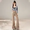Foto Real Calça Jeans Khaki Americano de Cintura Baixa Micro Flare Feminina Nova Coleção Primavera/Outono 2026 Emagrecedora Versátil Flare de Comprimento Total