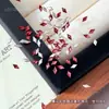 Rhinestones cúbicos de circonia con forma de rombo plano para decoración de uñas, un diseño popular y moderno con patrones de copo de nieve y bordes biselados, para decoración de uñas