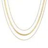Colar Corrente Osso de Cobra Três Camadas Empilhadas Retrô Europeu e Americano para Mulheres, Luxo Acessível Design de Nicho, Corrente de Clavícula de Moda de Alta Qualidade e Personalizada