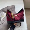 Bolso Retro Mate para Axila para Mujer Otoño 2025 Nueva Moda Bolso de Hombro Acolchado con Cadena Estilo Extranjero Bolso Cruzado