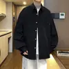 Camisa casual chic de estilo japonés de moda, estilo Hong Kong, de color liso para primavera y otoño para hombres, adecuada como capa interior con prendas de abrigo de otoño, camisa de manga larga a la moda con un toque de alta gama
