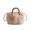 Bolsa Portátil Mao Mao Feminina 2023 Nova Nuvem Plissada de Outono e Inverno Bolsa de Pelúcia com Texto Bolsa de Ombro Crossbody Pequena Bolsa