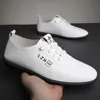 Zapatos de piel para hombre de piel genuina verano nuevos transpirables desodorantes sin cordones blancos casuales suela blanda superficie suave zapatos de piel