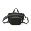 Atacado transfronteiriço nova bolsa de mão coreana de nicho com cor contrastante bolsa de sela de lona bolsa de ombro único transversal bolsa de celular para atividades ao ar livre
