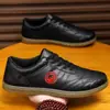 Zapatos Tai Chi de cuero estilo chino al por mayor del fabricante para hombres y mujeres, zapatos casuales ligeros y cómodos, zapatos de artes marciales de suela plana transpirables de malla