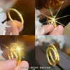 Anillo Pequeño Redondo de Escamas de Pescado para Mujer, Banda Simple Brillante Lisa, Versión Estrecha de 2 mm, Anillo Apilable, Oro Arena, Color Duradero