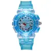 Nuevo reloj infantil de verano Dibujos animados Dibujos animados Reloj electrónico con luz y flash Reloj para hombre En stock Venta al por mayor Reloj de regalo pequeño