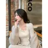 Suéter de punto irregular estilo Chanel pequeño para otoño e invierno para mujer, con un diseño único, suéter fino para capas, top puro y seductor