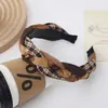 Top de Caveira estilo coreano outono e inverno elegante versátil faixa de cabelo trançada vintage faixa de cabelo feminina acessório de cabelo para usar por cima do look lavagem de rosto grampo de cabelo avançado
