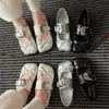 Exquisitos Zapatos Mary Jane de Ballet con Lazo Tachonado Estilo Francés para Mujer, Nuevo Modelo de Verano 2026, Zapatos Bajos de Tacón de Piel para Combinar con Vestidos