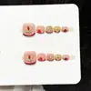 Taiwu Diamante Rojo Pluma Dorada Rosa Nude Hielo Transparente Pegatinas para Uñas de los Pies Diamante Rojo Resplandor Dorado Efecto Blanqueador Elegante Uñas Portátiles Hechas a Mano