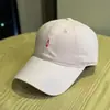 Gorra de Béisbol de Verano de Moda con Bordado de Letras para Mujer, Estilo Callejero Versátil, Gorra que Adelgaza el Rostro, Gorra de Sol a la Moda, Gorra de Pico de Pato de Moda