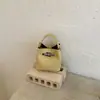 Bolsa Saco Casual Nova de Primavera 2026 Transfronteiriça com Toque de Luxo, Bolsa de Ombro Versátil, Bolsa Transversal de Moda de Nicho