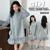 Nueva colección de otoño 2026 de vestidos elegantes y con estilo para niñas, con un diseño chic y sofisticado con lentejuelas, perfectos para pequeñas princesas