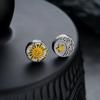 Clips Magnéticos para Oreja Sol y Luna para Hombre, Diseño Personalizado, Nicho Retro, Desgastado, Aretes Sin Perforación, Accesorios Femeninos de Alta Gama Más Fáciles de Combinar
