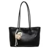 Bolso de Verano para la Axila para Mujer 2026 Nuevo Modelo Gran Capacidad Bolso de Mano para Viajes Cotidianos Bolso de Hombro Versátil Casual