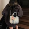 Bolsa de ombro portátil com estampa de lichia de luxo e alta qualidade, estilo novo, elegante e versátil, para mulheres, 2025