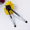 2021 Nuevo Pincel de Maquillaje Portátil Universal Negro con Mango Largo Individual Pincel para Sombra de Ojos Cerdas Suaves Herramienta de Belleza para Maquillaje