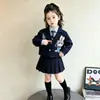 Conjunto de primavera preppy para niña, ropa infantil de moda, disfraz de oficial de policía Judy Rabbit, conjunto de uniforme JK para niña pequeña (tres piezas)