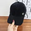 Otoño e Invierno Nuevo para Mujer Pana Letra D Color Sólido Pedrería Moda Callejera Versátil Retro Gorra de Béisbol