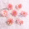 Cabezas de Flores de Crisantemo Artificiales para Varias Decoraciones de Paredes de Flores para Bodas, Materiales Hechos a Mano DIY, Flores para Sombreros, Decoración de Accesorios para Ropa
