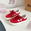 Sapatos rasos de sola grossa sapatos de lona femininos versáteis sapatos brancos femininos novos tênis de verão respiráveis sapatos confortáveis H1505