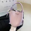 Bolsa de Mão Fashion Transfronteiriça, Cor Sólida, Novo Estilo 2026, Bolsa de Ombro Transversal Fresca e Simples Estilo Francês, Bolsa Saco Tendência Mais Vendida