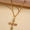 Colar Suéter Flor Cruzada Cravejado com Diamantes Estilo Vintage Europeu e Americano, Colar de Luxo Leve de Alta Qualidade Estilo Palácio Retrô Transfronteiriço para Mulheres