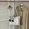 Bolsa de Ombro Estilosa de Grande Capacidade com Bolinhas Personalizadas, Estilo Preguiçoso, Moda Simples, Alto Valor, para o Dia a Dia, Artística