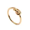 Joyería nueva y popular transfronteriza moda europea y americana tendencia acero inoxidable anillo de titanio trenzado simple hombres y mujeres venta al por mayor