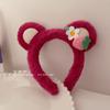 Bonita diadema de peluche con forma de oso de fresa 2023, diadema para lavarse la cara, otoño e invierno, nueva diadema especial con mascarilla de horquilla