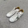 Zapatillas Casuales Planas para Mujer 2025 Verano Nuevas Malla Estrella Zapatos Sucios Combinación de Colores Versátiles Zapatos Deportivos para Mujer
