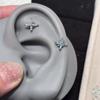 Brincos de Estrela de Oito Pontas Cheios de Diamantes, Piercings de Lóbulo Estrela do Norte com Rosca Externa 0.8, Piercings de Cartilagem Punk de Nicho, Aço Titânio Que Não Desbota