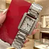 Nuevo Estuche de Reloj Rectangular Incrustado con Diamantes con Números Romanos, Elegante Movimiento de Cuarzo, Esfera Grande, Reloj Dorado para Mujer al por Mayor
