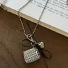 Collar Largo de Cuero con Forma de Corazón Estilo Fiebre para Mujer, Cadena para Suéter Moderna y Versátil, Accesorio de Cadena de Moda para Sudadera