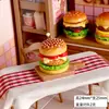 Hamburguesa de Dibujos Animados de Tamaño Grande Transfronteriza Miniatura de Resina Juguete de Comida Figura Linda Muñeca Decoración de Cocina Pegamento de Crema Accesorios DIY