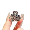 Pequeno Prendedor de Cabelo Flor de Strass com Acabamento de Luxo, Adequado para Cabelos Finos, Presilha de Garra para Parte de Trás da Cabeça para Penteados Semi-Presos e Estilização do Cabelo