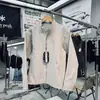 Chaqueta cortavientos de estilo business asequible, sin costuras, con cuello alto y banda sellada, forro polar para abrigar, ropa softshell para hombre para exteriores