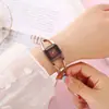 Reloj Personalizado para Mujer Estilo Nuevo, Diseño Hueco Simple, Moderno y a la Moda, Lujo Ligero, Estilo Ins de Gama Alta, Reloj Cuadrado Pequeño al por Mayor