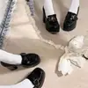 Zapatos de vestir de suela fina transpirables de ajuste ceñido para realzar la altura de mujeres 2026 Nueva moda de celebridad de Internet exquisitos sin adornos adicionales zapatos profesionales
