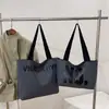 Bolsa tote de letras de grande capacidade do fabricante, tecido de nylon impermeável e resistente ao desgaste, bolsa de ombro para estudantes,通勤, viagem, atacado