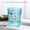 Vaso de whisky con cuadros a rayas de estilo vintage pintado a mano, de vidrio, para el hogar, creativo, de alto valor cromático