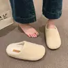 Meia pantufa grossa, simples, peluda e forrada com fleece para mulheres, adequada para uso externo no outono e inverno de 2026, com design de bico fechado, quente e com palmilha interna que aumenta a altura, tornando-as fáceis de calçar.