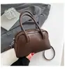 Bolso de Mano Transfronterizo de Moda para Mujer 2026 Nuevo Retro Nicho Bolso Bowling para Viajar Bolso Cruzado de un Solo Hombro de Lujo Ligero