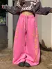 Calça Jogger Casual Rosa Estampada com Letras Estilo Retrô Americano para Mulheres, Solta Versátil Fluida de Perna Larga Reta Longa